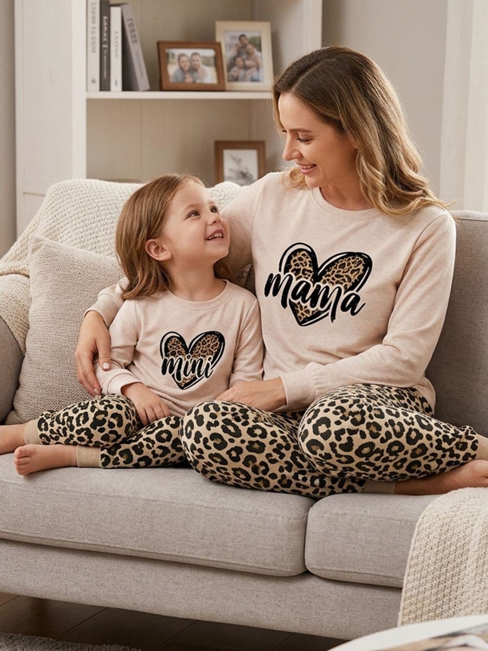 Dámske pyžamo MINI and MAMA s dlhým rukávom — pohľad 2