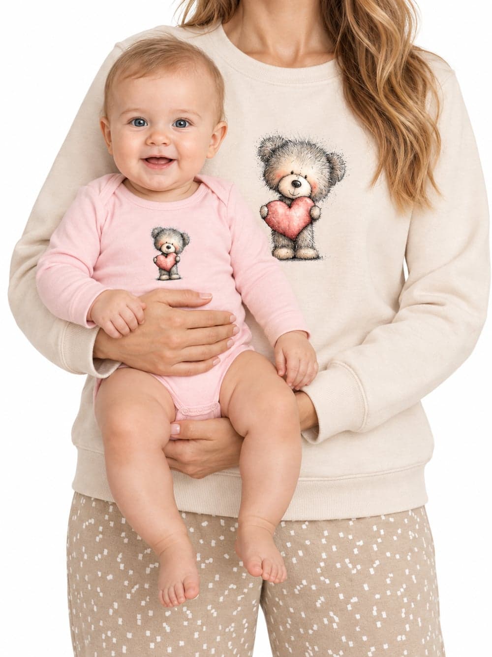Dievčenské body LOVELY TEDDY s dlhým rukávom — na postave spredu